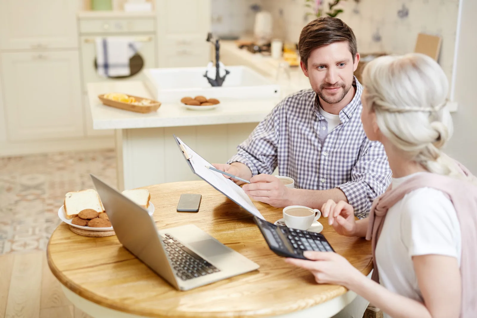 Are moving expenses tax deductible in Canada?