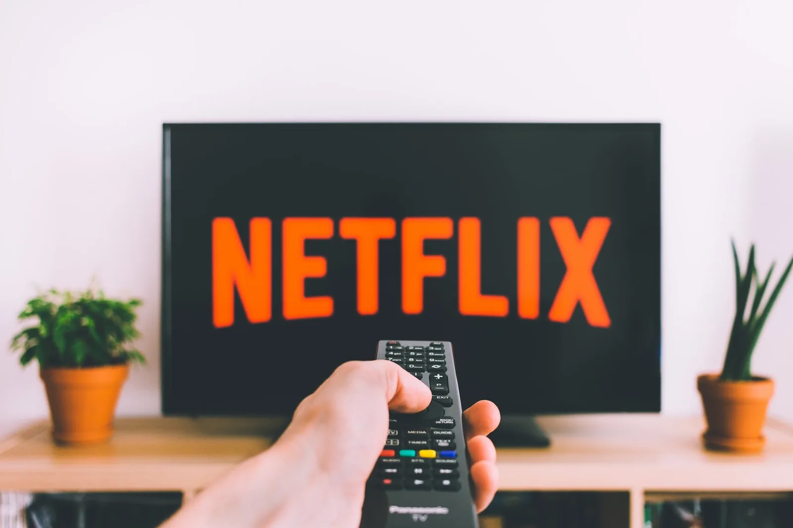 alternative internet and tv provider in canada