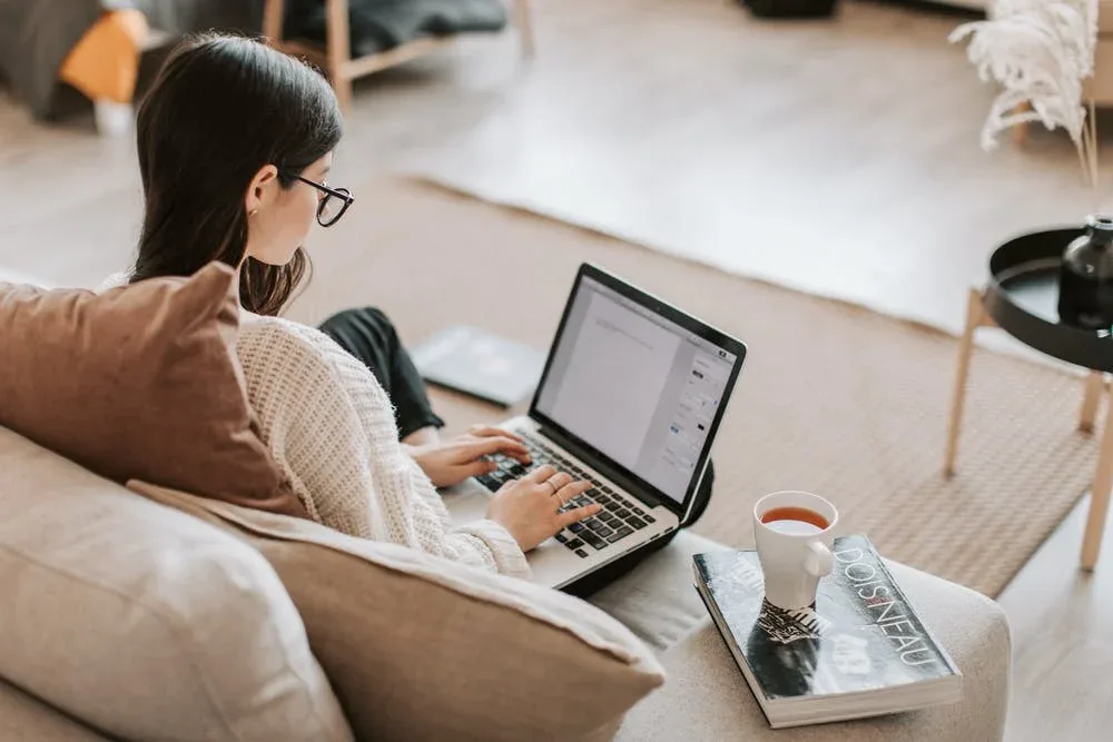 woman with computer