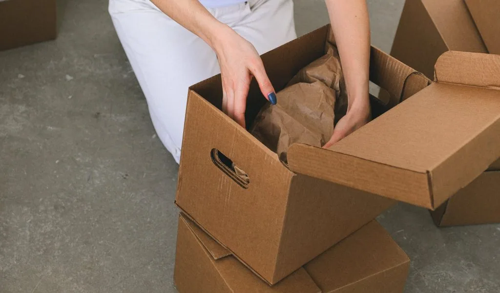 Step 5 Protect Dishes From Moving in the Box