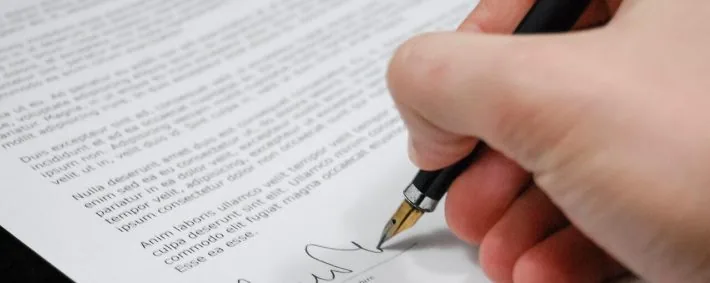 best notary signing documents at the best notary