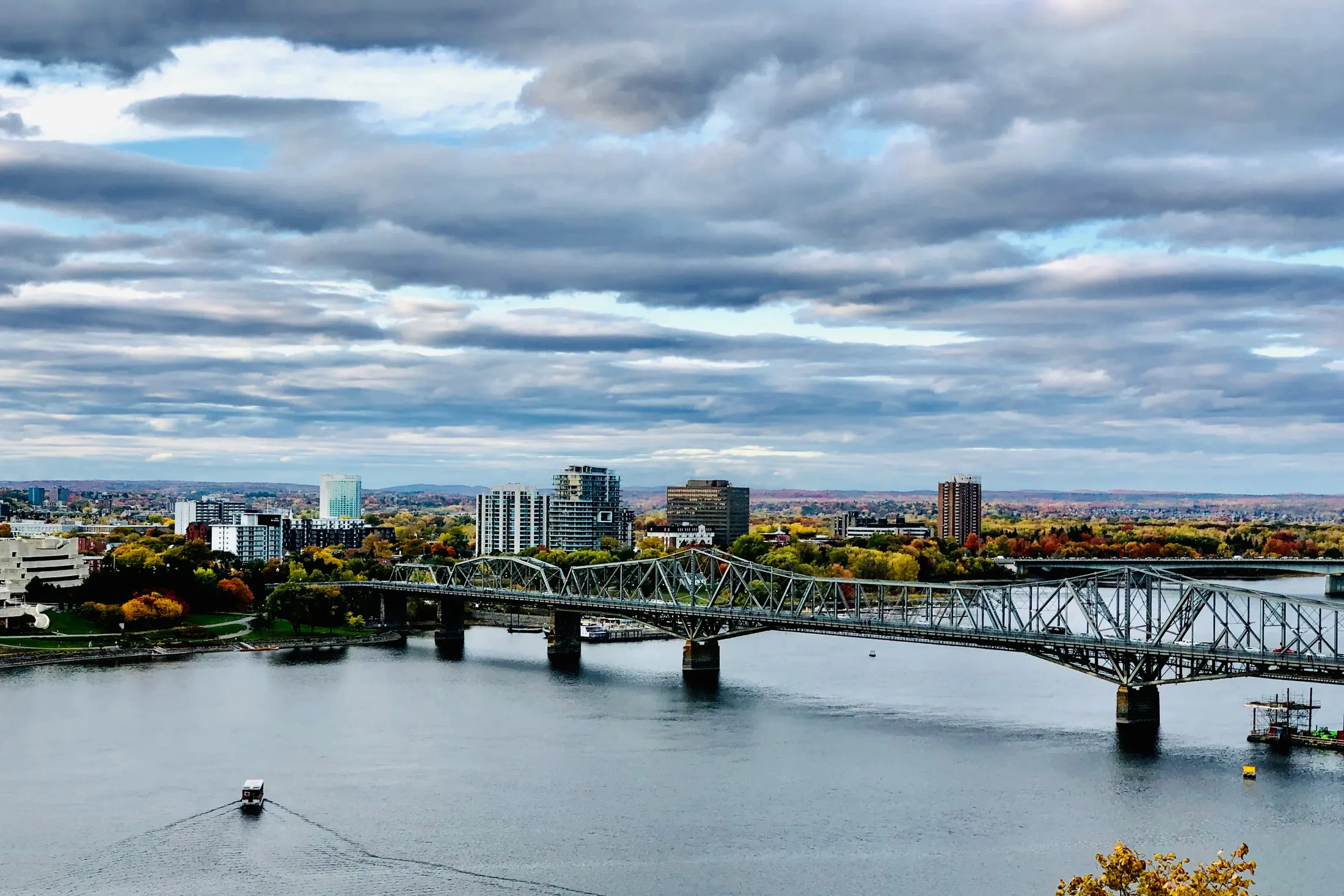 Gatineau riverfront and Alexandra Bridge