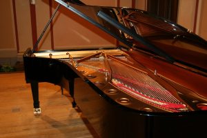 Kelowna - Piano Movers