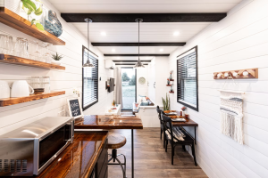 L'intérieur d'une mini maison au Québec