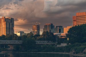 Toronto to London moving companies