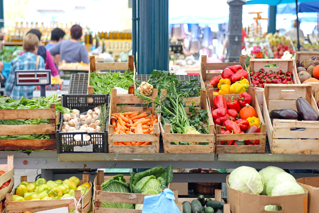 Italian market cost of living italy