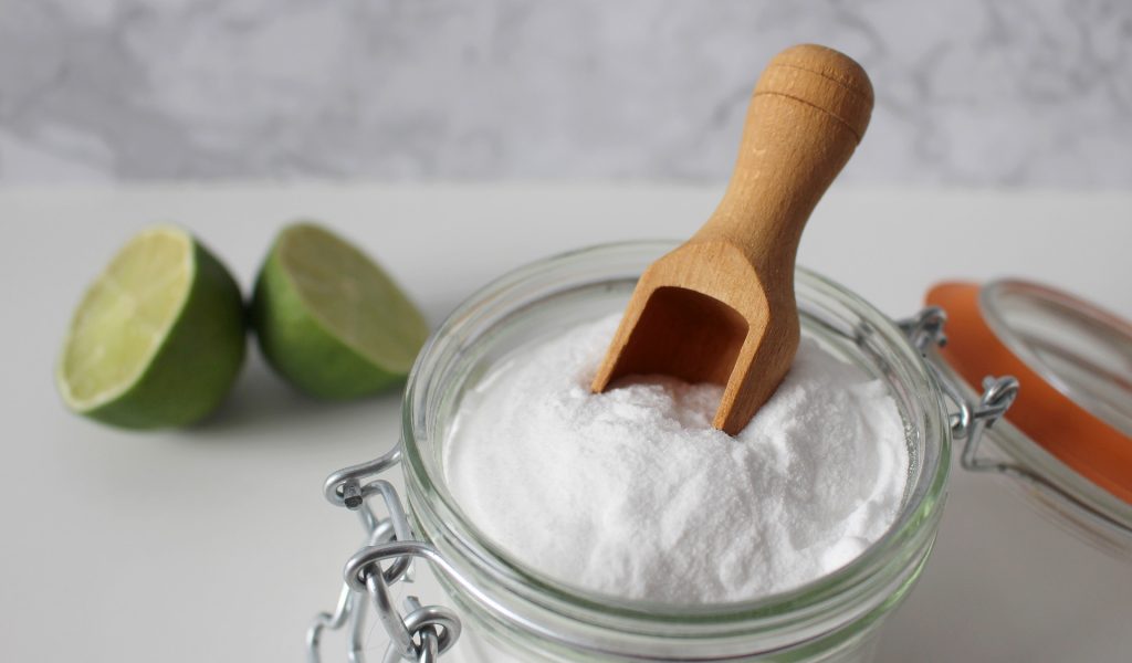 1. Utiliser du bicarbonate de soude et du sucre