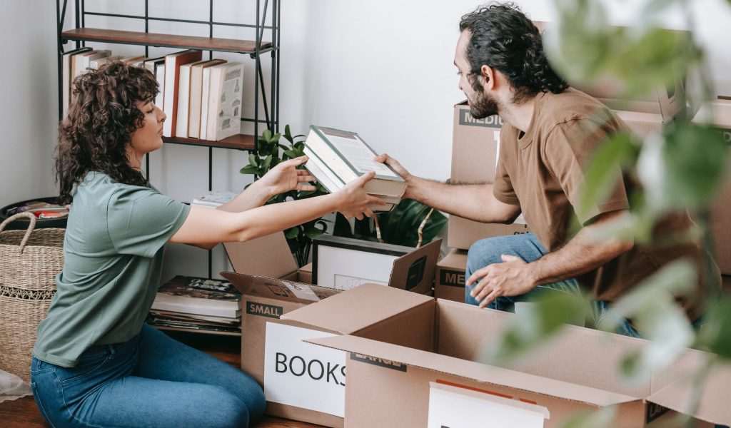 How to Pack Books for Moving- The Best Packing Tips How to Pack Books for Moving- The Best Packing Tips