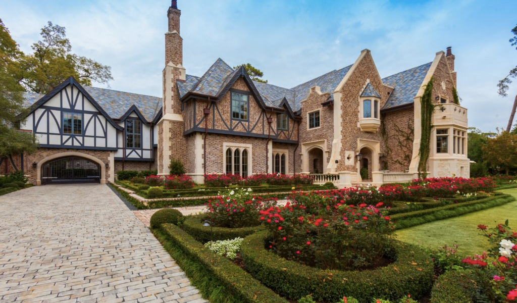 7. River Oaks – The 8 Best Neighborhoods in Houston in 2022 7. River Oaks - The 8 Best Neighborhoods in Houston in 2022