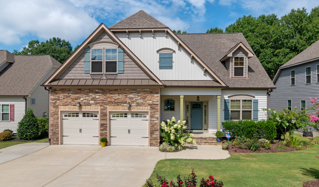 What to Expect When Buying a Home in 2022 Picture of a home: What to expect when buying a home in 2022